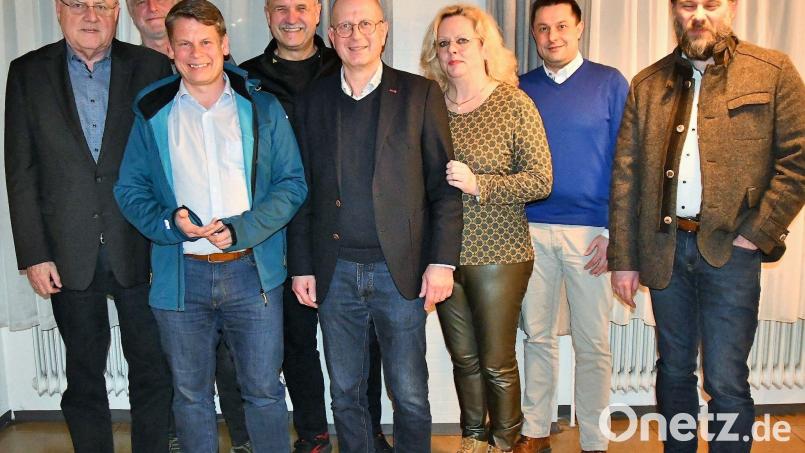 Der Fraktionsvorstand der CSU mit Vorsitzendem Benjamin Zeitler (Dritter von links). Bild: Maria Sponsel/exb