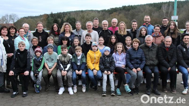 An 59 Teilnehmer wurde das Deutsche Sportabzeichen überreicht. Bild: Silke Ibler/exb