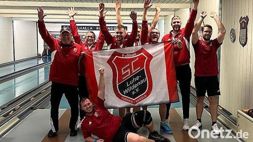 Die 2. Keglermannschaft des SC Luhe-Wildenau durfte den Aufstieg in die Bezirksoberliga schon bejubeln. Erst noch die Aufstiegsspiele zur 2. Bundesliga erfolgreich bestreiten, dann kann auch die "Erste" jubeln. Bild: Michael Grünwald