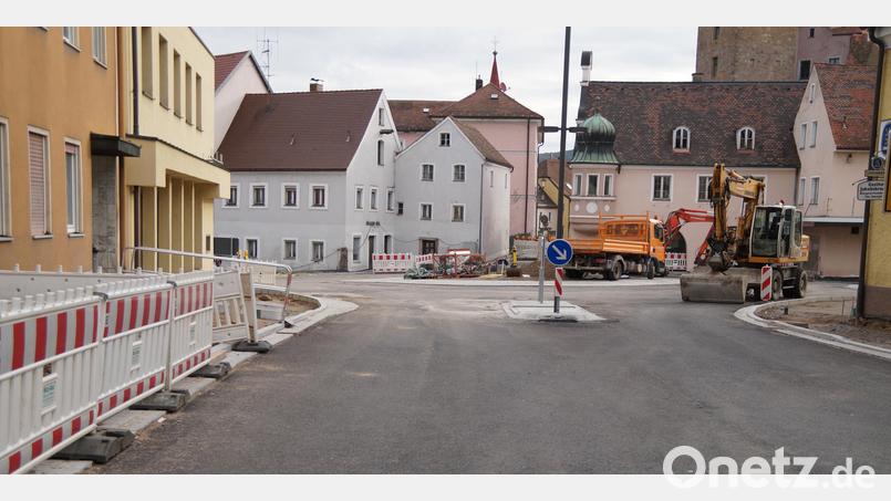 Unvorhergesehene Arbeiten zogen kurzfristig eine Vollsperrung Richtung Vorstadt nach sich. Am Mittwochabend soll sie aufgehoben werden. Bild: wel