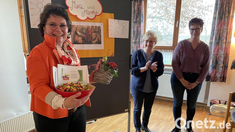 Irene Sebald (links) hatte beim Einkehrtag in Wernberg-Köblitz das Thema „Für Frauen ist das kein Problem - spirituelle Impulse für die Seele“ gewählt. Bild: Maria Schlögl/exb