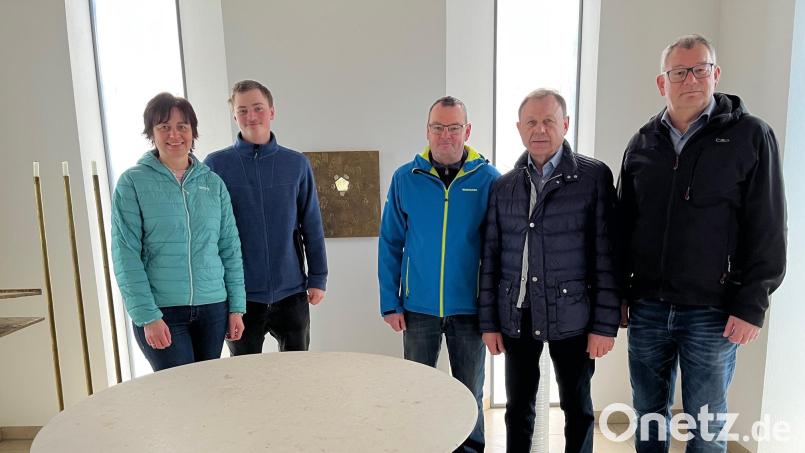 Der neue Vorstand des Kapellenvereins setzt sich zusammen aus (von links) Michaela Preitschaft, Jakob Nowak, Thomas Nowak, Konrad Gürtler und Michael Sperl. Bild: Josef Preitschaft/exb
