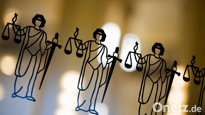 Zwei Männer waren im März 2020 in eine Metzgerei eingebrochen und hatten einen 300 Kilo schweren Tresor gestohlen. Symbolbild: Rolf Vennenbernd/dpa/Symbolbild