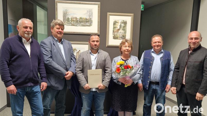 Auf dem Bild sind (von links nach rechts) Ludwig Biller, Martin Schregelmann, Christian Wirth, Ursula Schreier, Günther Englert, Gerhard List Bild: Johannes Meyer/exb