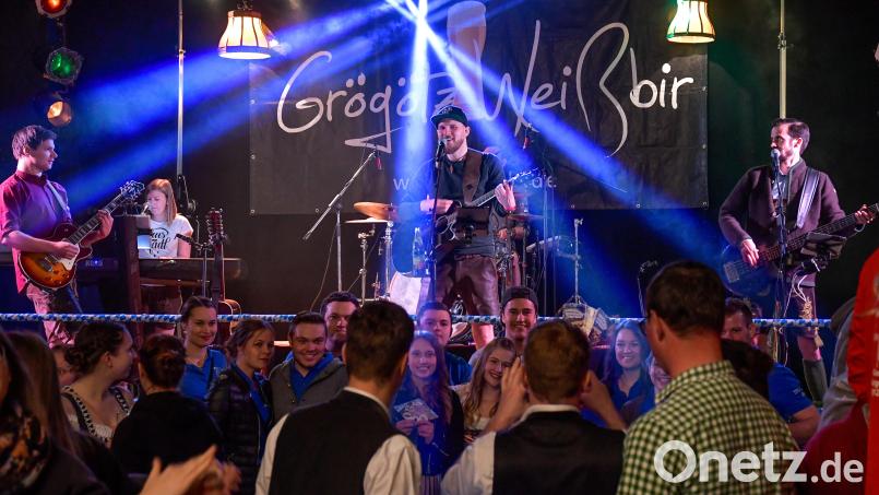 Wie schon bei der letzten Auflage 2019 heizen auch in diesem Jahr Grögötz Weißbir den rund 3000 Partygästen beim KKWU in Sorghof wieder ordentlich ein. Archivbild: chl