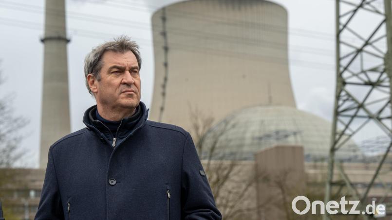 Markus Söder (CSU)beim Besuch des Kernkraftwerks Isar 2. Bild: Peter Kneffel/dpa