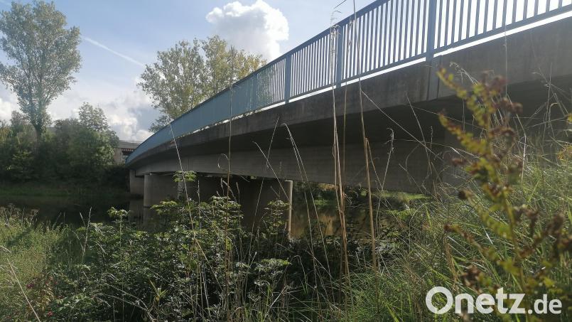 Die solide finanzielle Lage erlaubt der Gemeinde Stulln, mehrere Projekte anzugehen - dazu gehört zum Beispiel die Instandsetzung der Naabbrücke bei Wölsendorf. Bild: wrl