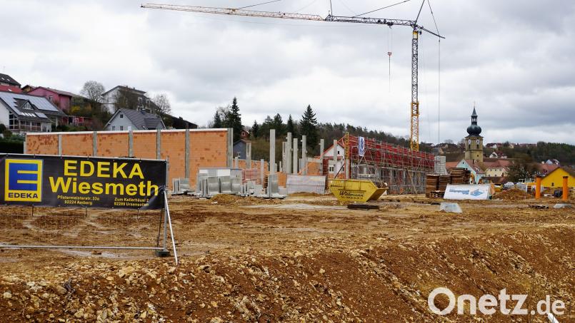 Für die Erschließung des Dienstleistungszentrums Don Bosco mit dem Verbrauchermarkt sind im Haushalt über 400.000 Euro vorgesehen. Bild: tra
