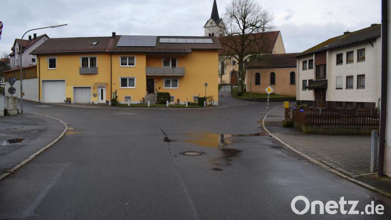 Die Dorferneuerung in Weidenthal beginnt im Sommer. Im ersten Schritt wird der Regenwasserkanal erneuert. Bild: bnr