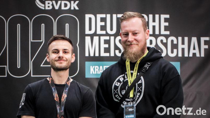 Marco Hoffmann (links) mit Betreuer Moritz Ruckdeschel. Bild: bim