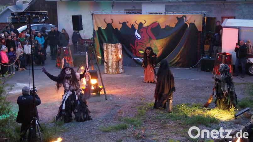 Nach der Walpurgisnacht 2019 gibt heuer es eine Neuauflage: Der Burgverein inszeniert eine Show und sorgt auch für Musik. Bild: rkp