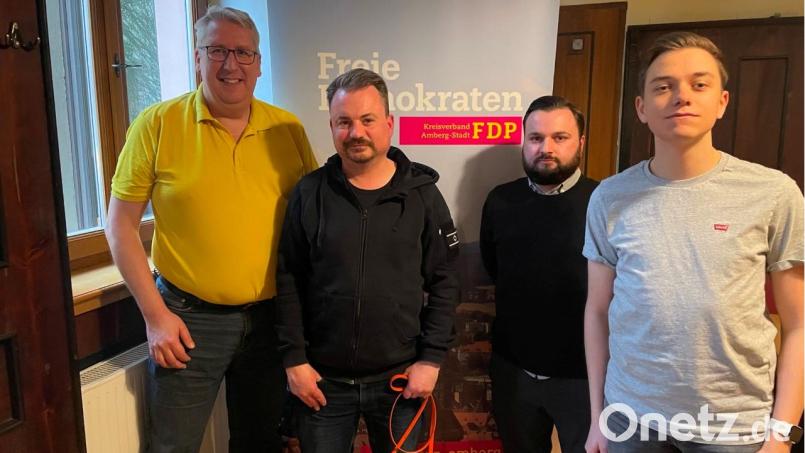 Der Neue Vorstand der Amberger FDP: Jens Rohn (von links), Benjamin Kosche, Markus Hochholdinger und Christoph Feuerer. Bild: FDP Amberg/exb