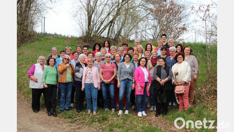 Da stehen sie, die weiblichen Abkömmlinge der Oberlandler. Bild: gri