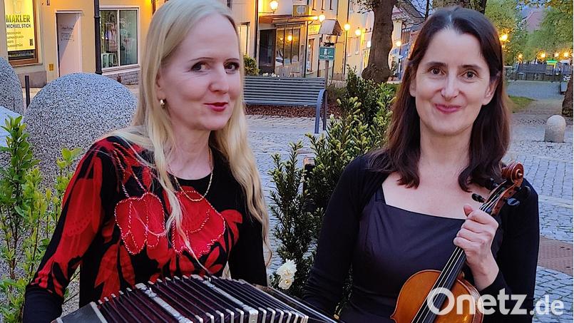 Am 5. Mai setzen Judith Brandenburg und Susanne Hofmann im Pressather Pfarrsaal den Auftakt zum 15. Oberpfälzer Tango-Festival. Bild: hfz/&quot;perfume de tango&quot;