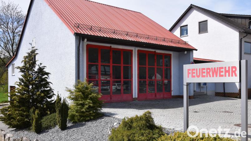 Die Sanierung und der Neubau des Feuerwehrgerätehauses in Schmidmühlen werden auf die Jahre nach 2027 verschoben. Bild: bö