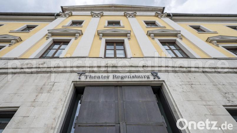 Das Theater Regensburg am Bismarckplatz wird bald ein Staatstheater sein. Bild: Armin Weigel