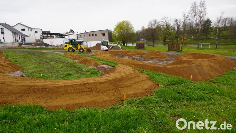 Die Arbeiten an der neuen Waldturner Bikesport-Anlage laufen. Bild: fvo