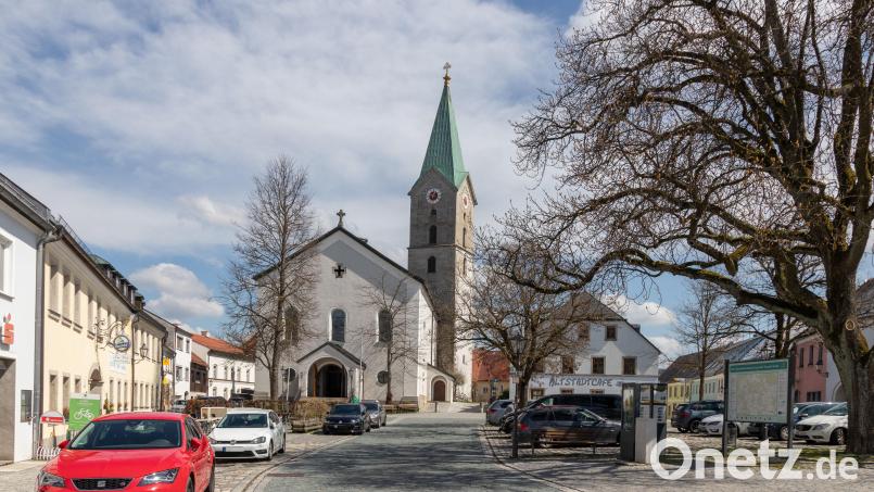 Der Marktplatz in Bärnau soll als Begegnungsfläche attraktiver werden – so der Wunsch von Bärnauer Bürgern. Bild: Susanne Forster