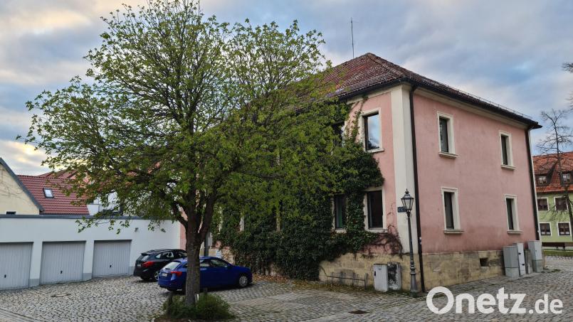 Nach der Stadthalle steht mit der Sanierung der Verwaltungsgebäude das nächste Millionenprojekt für die Stadt an. Bild: sne