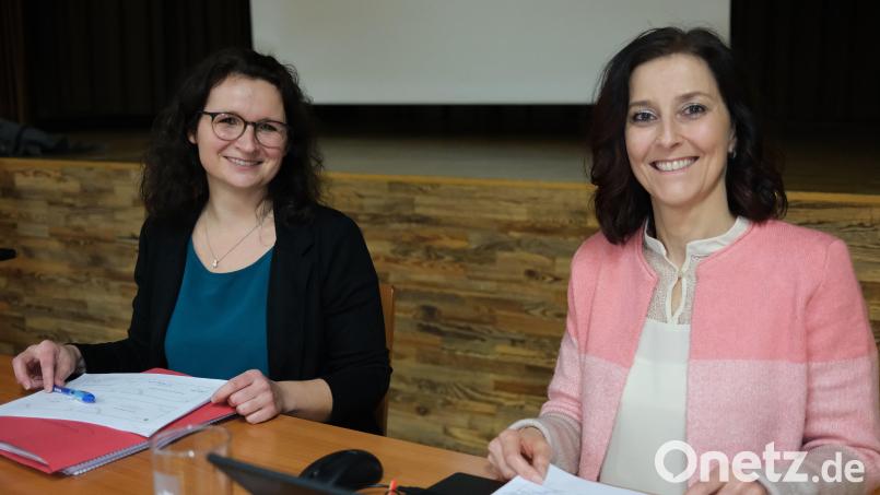 Susanne Ernst (links) und Diana Drexler (rechts) sind die &quot;Neuen&quot; im Büro des Kreisjugendrings. Bild: Hirsch