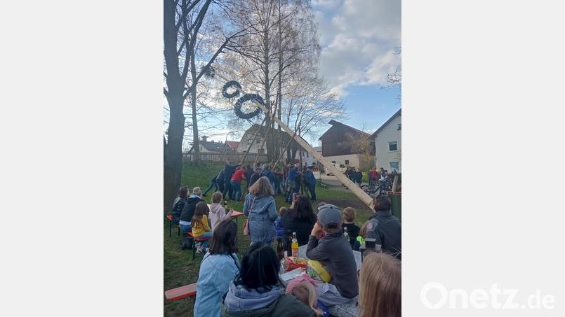 Maibaum Rodenzenreuth Bild: fpoz