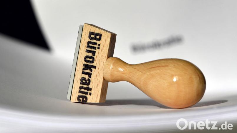 Die bürokratischen Anforderungen bei der Eingliederungshilfe können zur Überfordern führen. Der Landkreis bietet Hilfe. Symbolbild: Ralf Hirschberger