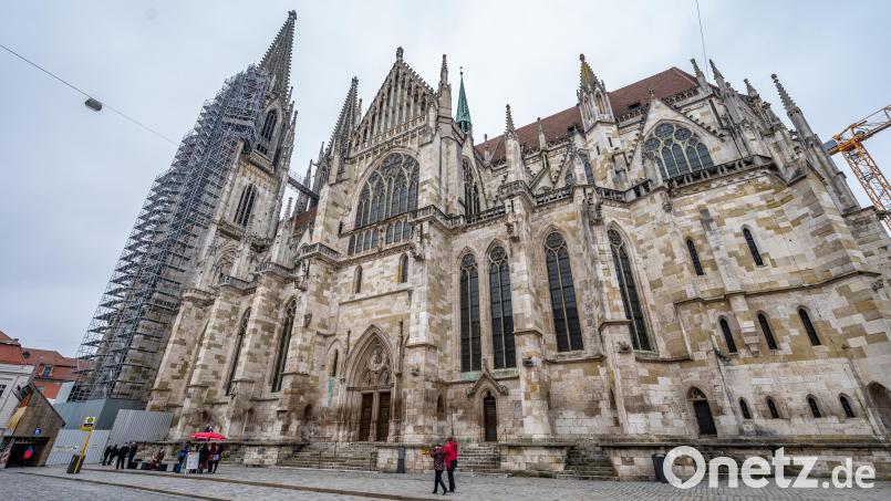 Am 9. Mai gibt es mehrere Sperrungen und Verkehrsbehinderungen in der Regensburger Innenstadt. Bild: Armin Weigel /dpa