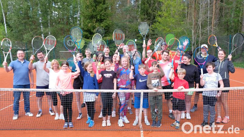 Mit einem Tag des offenen Tennisplatzes startet der TC Eschenbach in die Saison 2023. Bild: do