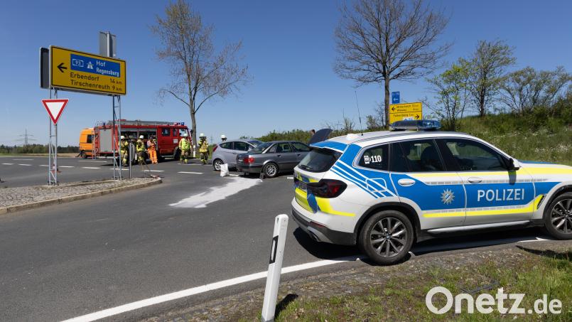 Bei Falkenberg prallten zwei Autos zusammen. Bild: Roland Wellenhoefer