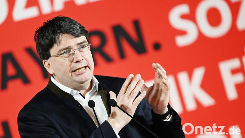 Bayerns SPD-Vorsitzender Florian von Brunn stellt sich am Parteitag am Wochenende zur Wiederwahl - bisher ohne Gegenkandidat. Archivbild: Angelika Warmuth/dpa