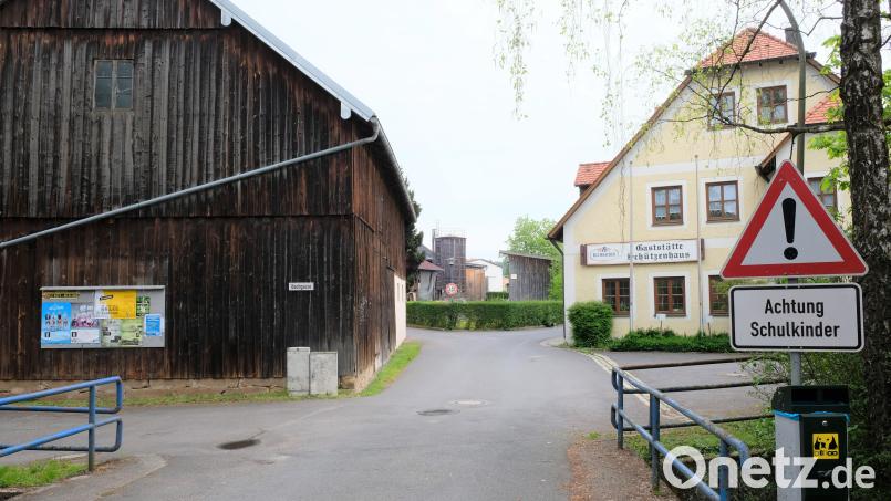 Im Gemeinderat ist die Schulwegsicherheit in Oberbibrach ein Thema. Zur Sprache kommen auch Verbesserungsvorschläge in der Bachgasse und Schulstraße Bild: do