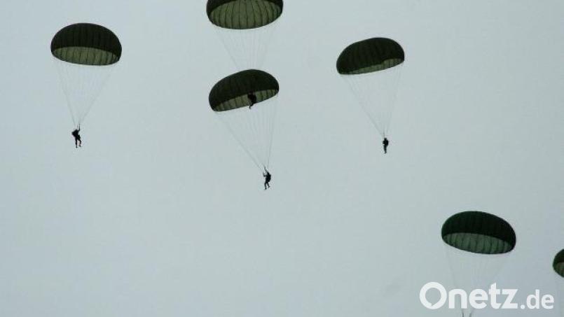 Bei einer Übung am Truppenübungsplatz Grafenwöhr sind am Donnerstagnachmittag zehn Soldaten verletzt worden. Wegen des Windes konnte sie nicht wie geplant landen. Symbolbild: Alexander Unger