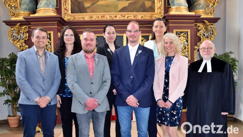 Von links: Tobias Heuberger, Melanie Pompe, geb. Scharrer, Timm Lödel, Nina Brunner, geb. Luber, Gerd Pirner, Manuela Heiny, geb. Hartmann und Saskia Pirner, geb. Bernt. Bild: wku