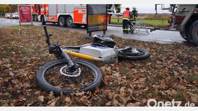 Unfälle mit Fahrrädern machen der Polizei Sorge. Die Tirschenreuther Inspektion appelliert an alle Fahrradfahrer, immer mit Helm zu fahren. Vor allem bei den Pedelecs könne ein Unfall sonst schnell schlimm enden, warnt die Polizei. Symbolbild: Andreas Rosar/dpa