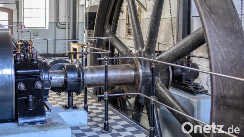 Auch im Museumsbetrieb rattert die Dampfmaschine im Porzellanikon Selb. Bild: Porzellanikon Selb/Andreas Gießler