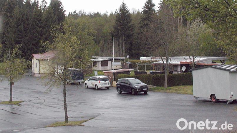 Die Ausweisung von vier Stellplätzen für Wohnmobile am Freibad könnte ein Wiederaufleben des Campens dort bedeuten. Bild: ld