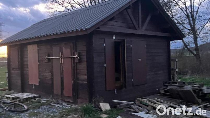 Die Hütte des Burschenvereins Rothenstadt. Im April sind Unbekannte dort eingebrochen und haben Dinge gestohlen und zerstört. Bild: Burschenverein Rothenstadt / exb