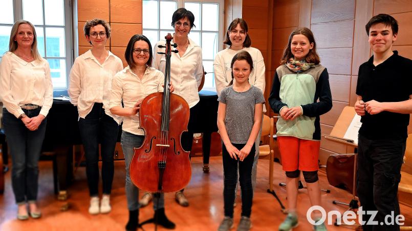 Beim Cello-Quintett hörten die Zuhörer viele Ohrwürmer bekannter Werke sowie speziell für Cello-Ensembles geschriebene Stücke. Bild: R. Kreuzer