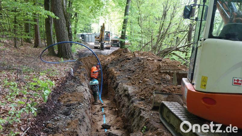 Derzeit wird in der Gemeinde Stadlern die Wasserleitung zur neuen Kläranlage eingebaut. Bild: mmj