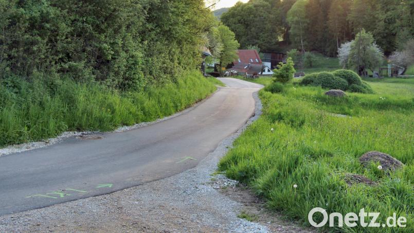 Der Bruttoendpreis für die rund 50 Meter Straßenasphaltierung am östlichen Ortseingang von Kirchenreinbach schien dem Gemeinderat entschieden zu hoch. Bild: ds