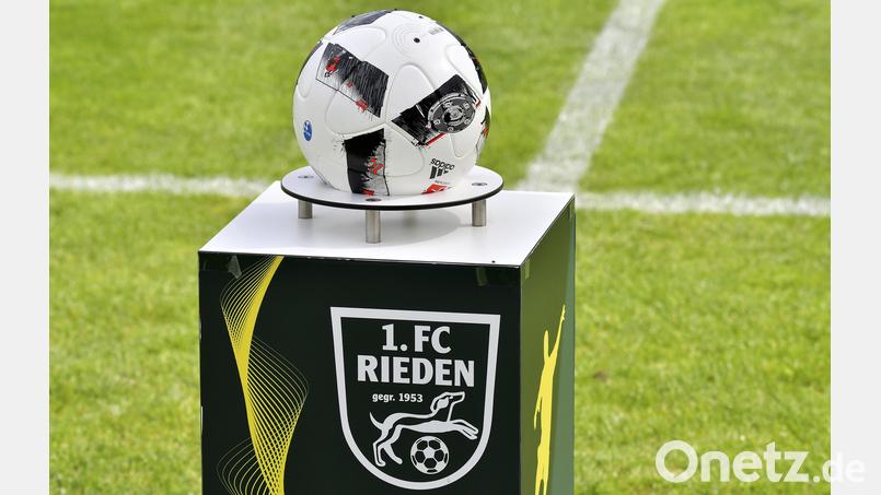 Letzter Anstoß für den 1. FC Rieden in der Punkterunde der Bezirksliga Süd. Archivbild: Hubert Ziegler