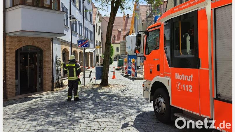 Ein technischer Defekt an einem CO2-Messgerät führte am Samstag zu einem Einsatz von Feuerwehr und THW in der Türlgasse. Bild: Jessica Fechner