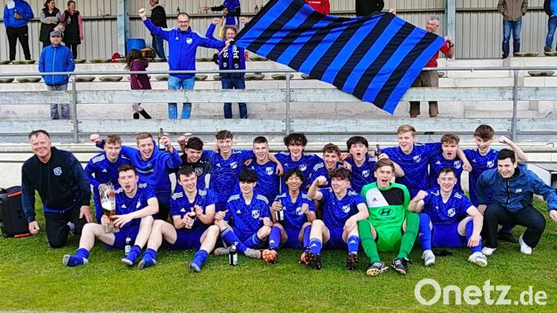 Das Siegerteam der SG Etzenricht/Weiherhammer/Neunkirchen, das in der Relegation gegen den SV Raigering II den Sprung in die BOL schaffte. Bild: war