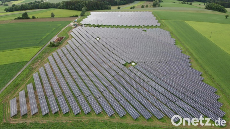 Die Sonnenfelder aus der Vogelperspektive. Bild: Energiebauern GmbH/exb