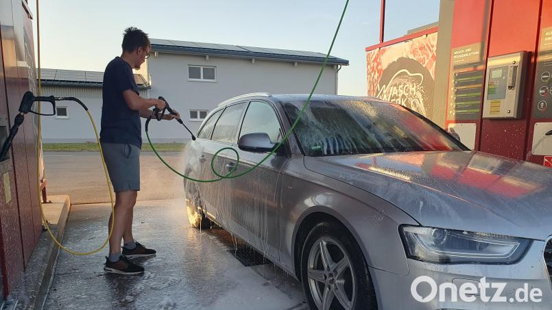 Nach einer Probephase hat der Kemnather Stadtrat nun eine Entscheidung getroffen: Waschanlagen dürfen in Kemnath auch am Sonntag öffnen. Bild: kaz