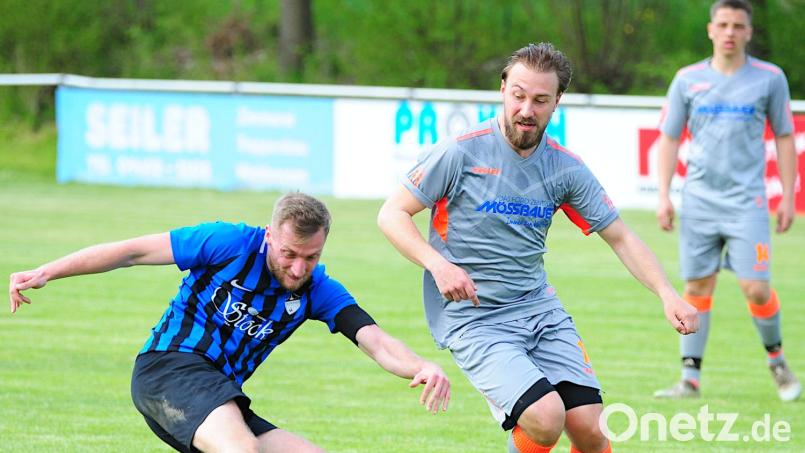 Alex Mitko (rechts) fehlt dem TSV Waldershof im Relegationsspiel gegen den SC Altenplos. Er weilt wie sein Teamkollege Jan Müller im Urlaub. Archivbild: Thomas Schrems