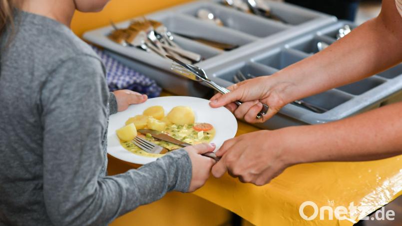 Gerade für Kinder ist ein gesundes Essen wichtig. Symbolbild: Jens Kalaene