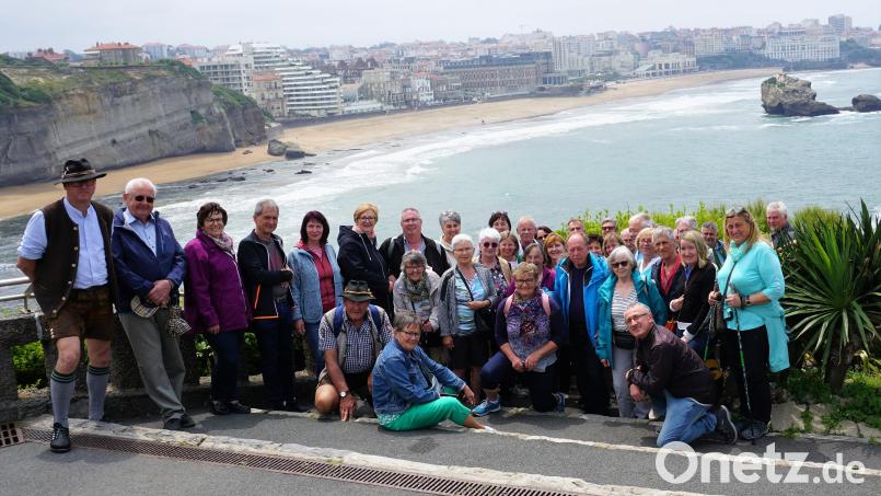 Das mondäne Biarritz lud die Reiseteilnehmer zu einem Strandspaziergang am Grande Plage am Atlantik ein Bild: tra