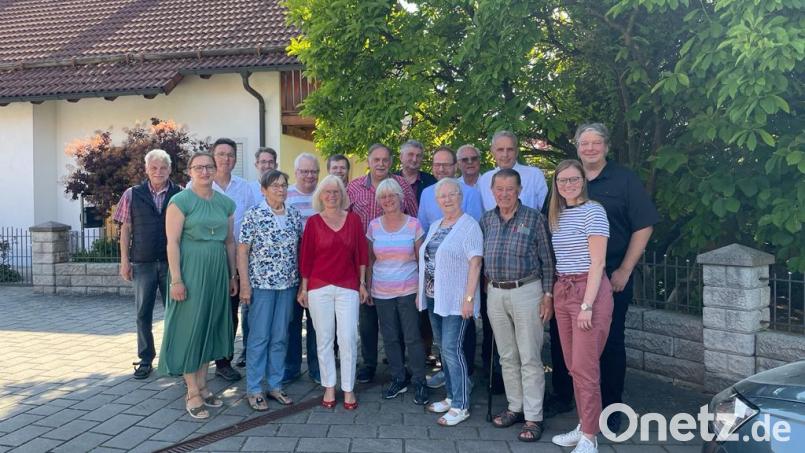 Die Führung des neuen SPD- Ortsvereins Weiden- Ost/ Hammerweg. Horst Fuchs hintere Reihe, Zweiter von rechts. Bild: hcz