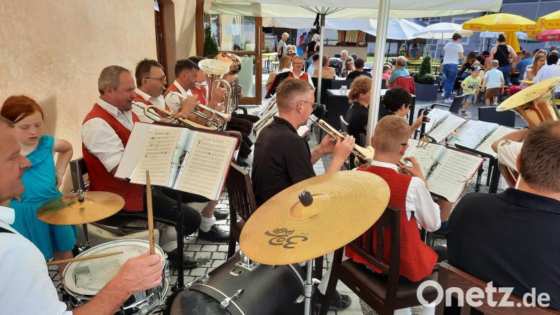 Gute Musik den ganzen Tag über, Bratwürstl vom Grill und eine Instrumentenvorstellung für den Nachwuchs stehen beim Musikfest auf dem Programm. Bild: bö